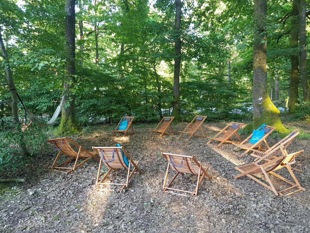 Camping De La Foret Seasonova Sillé-le-Guillaume Kültér fotó